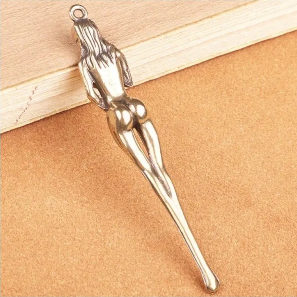 Naked lady Snuff spoon - Picture 2 of 2